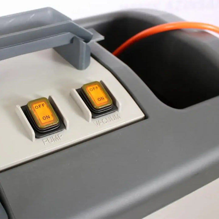 Switches to grey carpet cleaner and sofa cleaning machine by brand Star, model Combo 10/1.